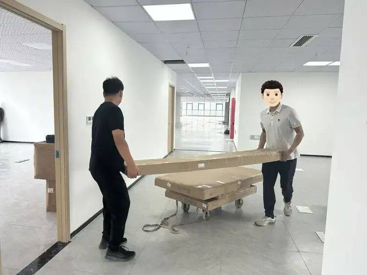 办公环境再升级！硅砚智标全新办公家具开始入场